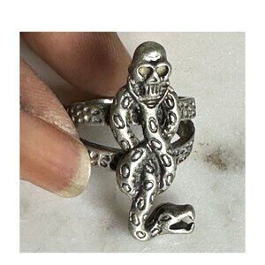 Vintage Gothic Skull Octopus Snake Ring WBE(e10)  Dark Fantasy Statement Ring